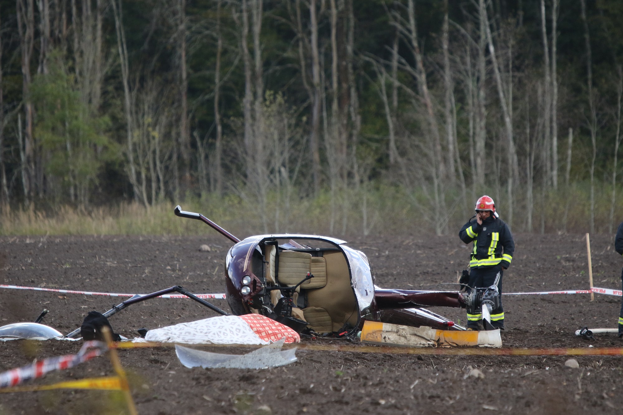 Papildināts (16:16) – Ralliju turpina vajāt nelaimes – nokrīt helikopters, ir cietušie un bojā gājušais