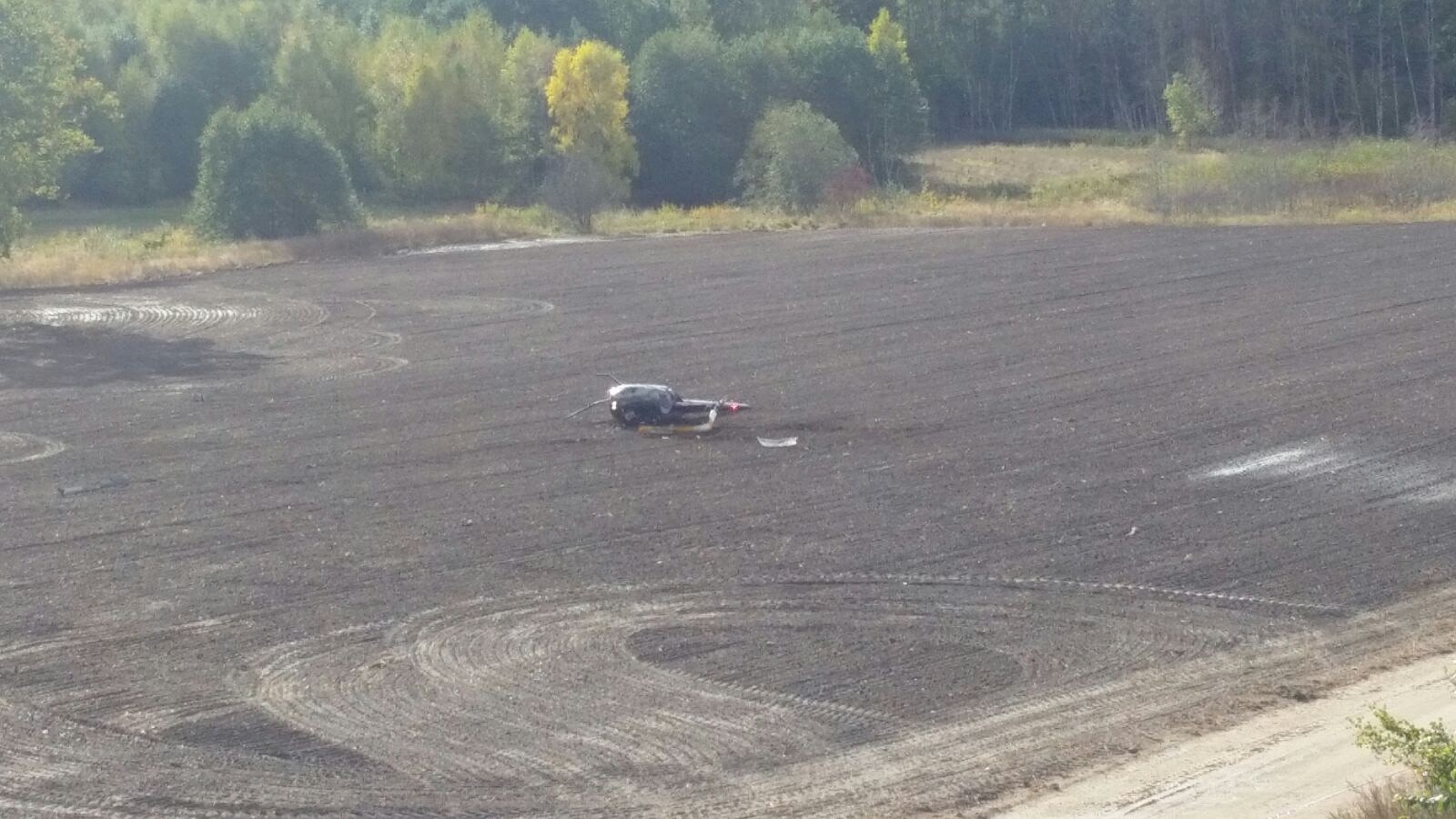 Svētdien helikoptera avārijā cietušo stāvokli aizvien raksturo kā smagu