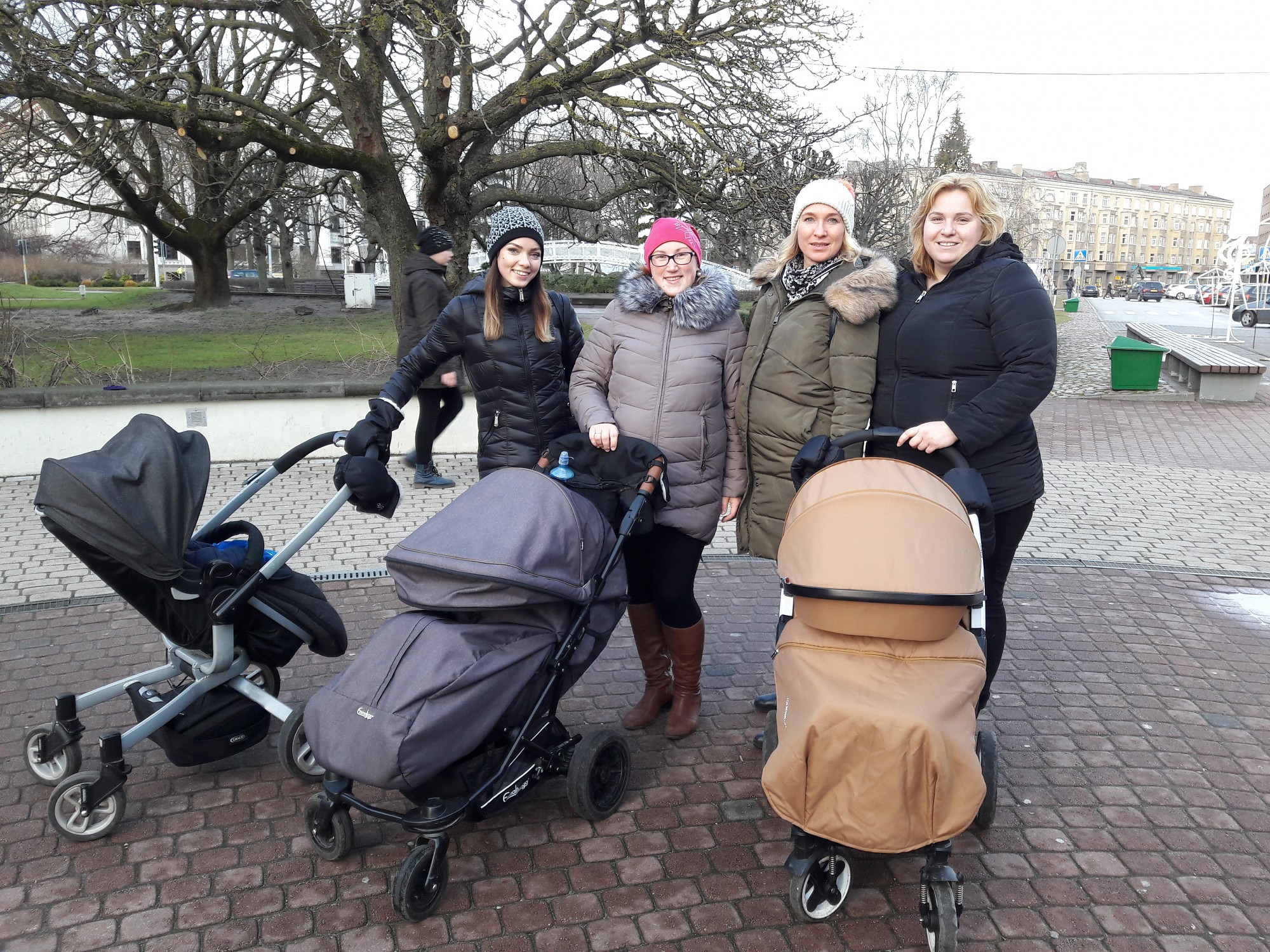 Liepājnieki uz Jauno gadu raugās ar piesardzīgām cerībām