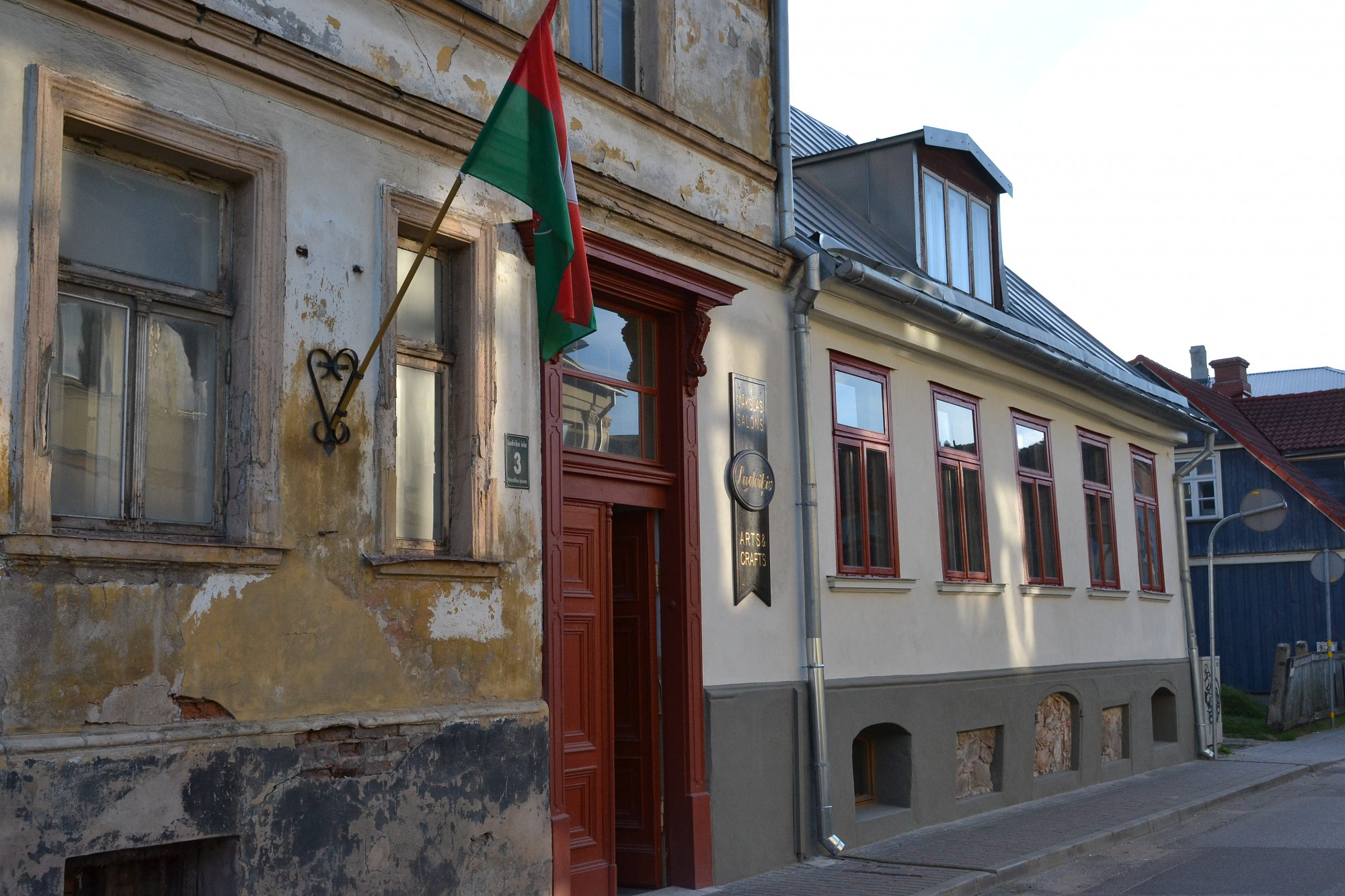 Turpinās līdzfinansēt vēsturisko ēku saglabāšanu