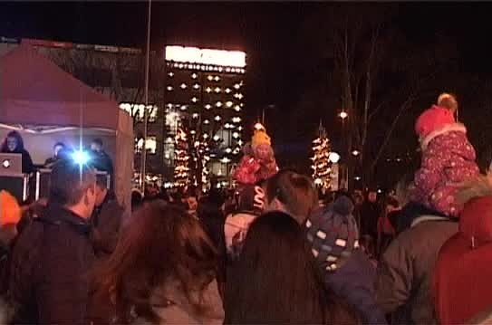 Vai nākamo gadu atkal sagaidīsim pie koncertzāles?