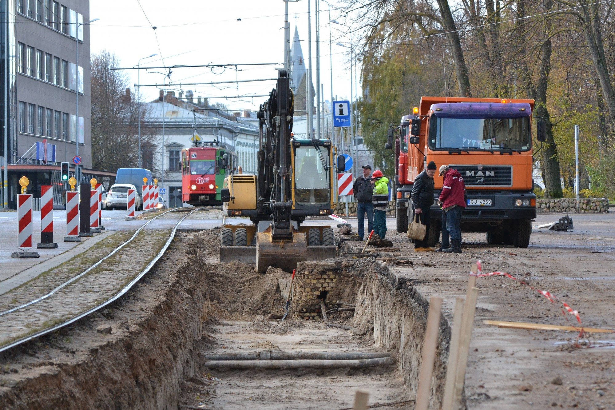 Paredzēti paaugstināta trokšņa nakts darbi Lielajā ielā