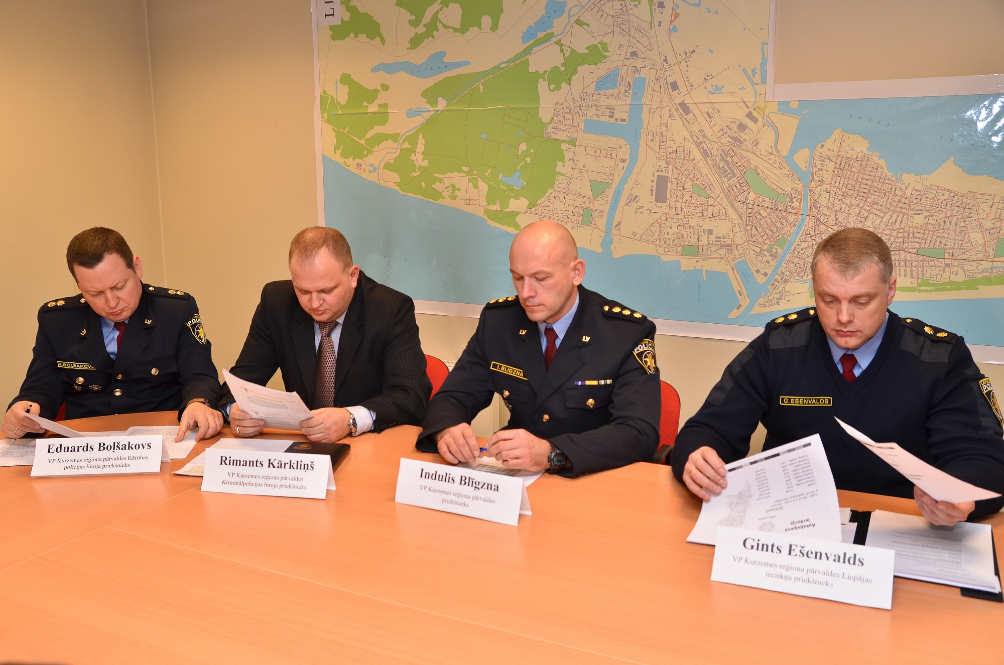 Prioritāte – policijas rindu papildināšana