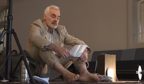 Aktieris, režisors un dramaturgs vienā personā ved uz tālo Magadanu