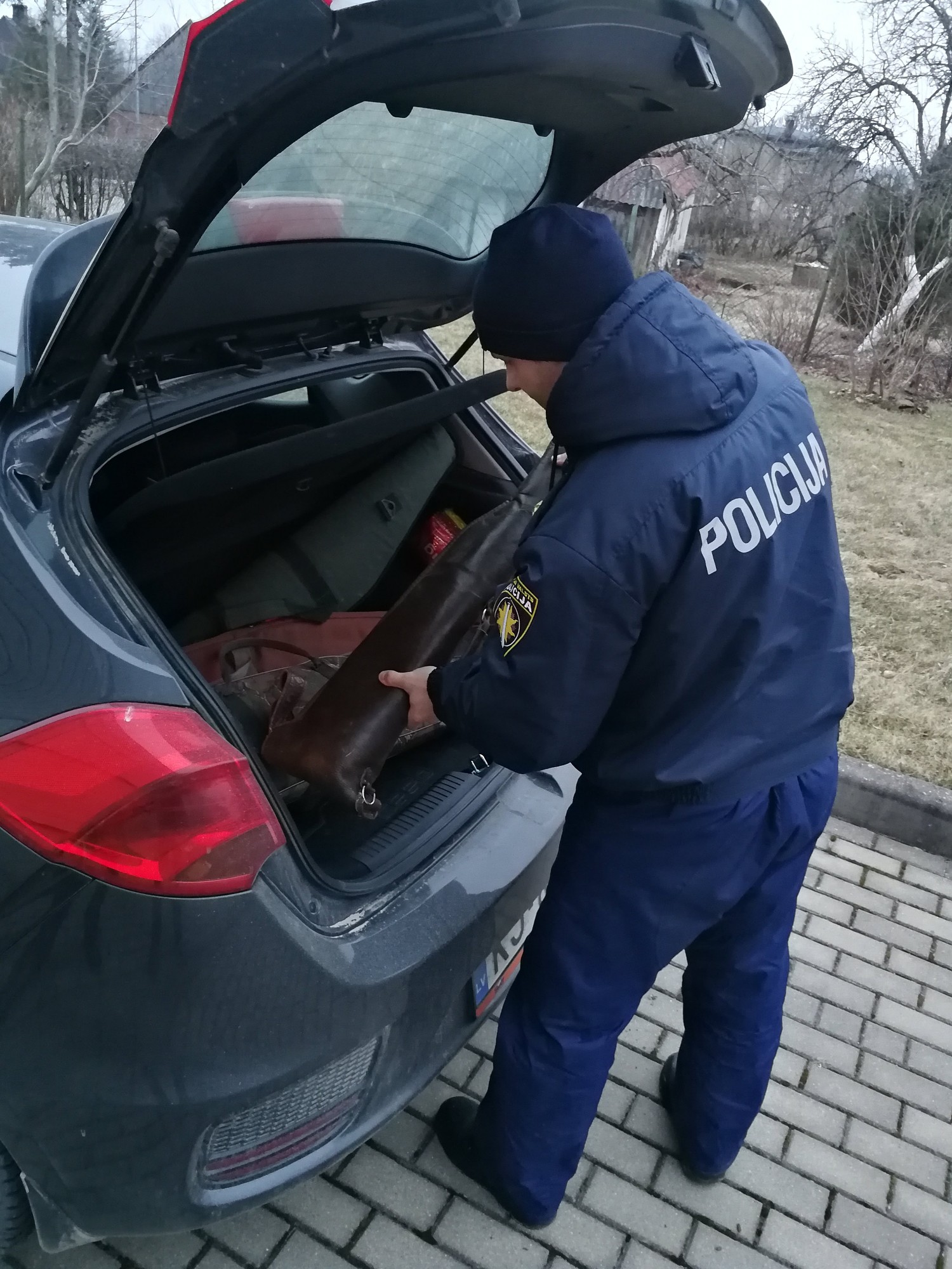 Vaiņodes novadā konstatē pārkāpumus ieroču aprites jomā
