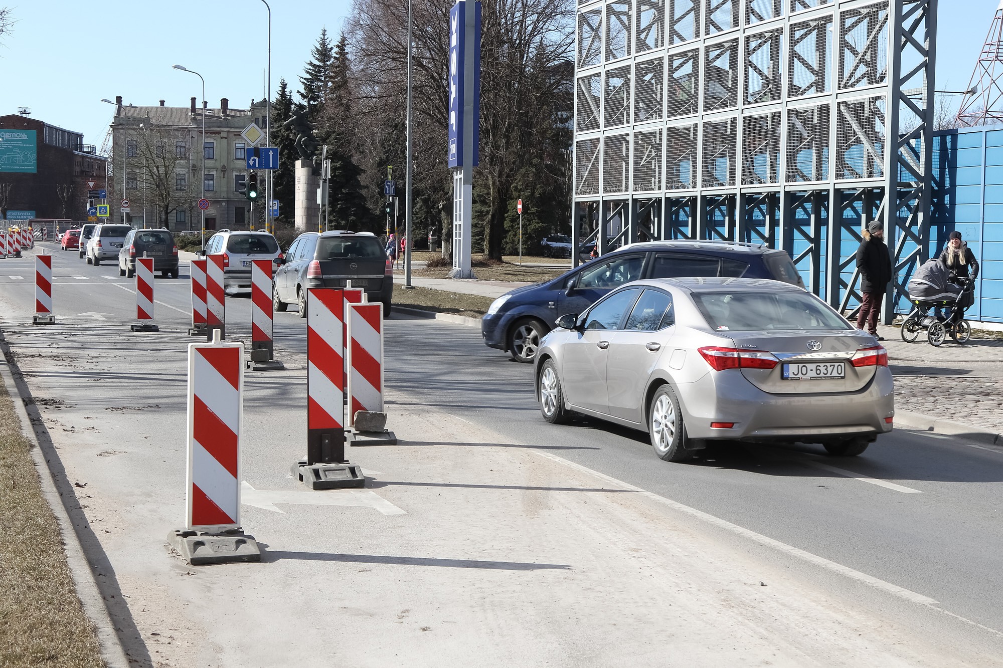 Aicina mainīt satiksmes organizāciju Jaunā ostmalā