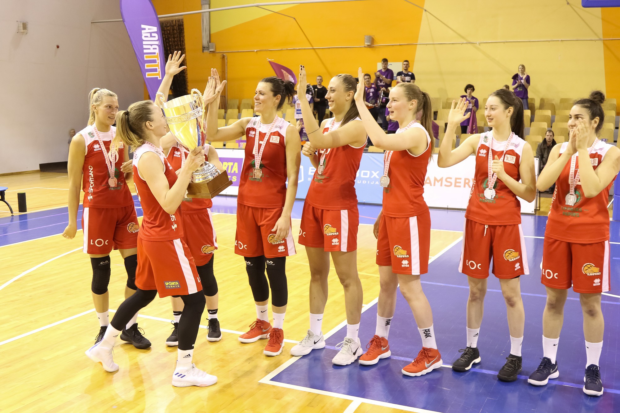 “Liepājas papīrs” treneris Misus uzteic jauno basketbolistu progresu