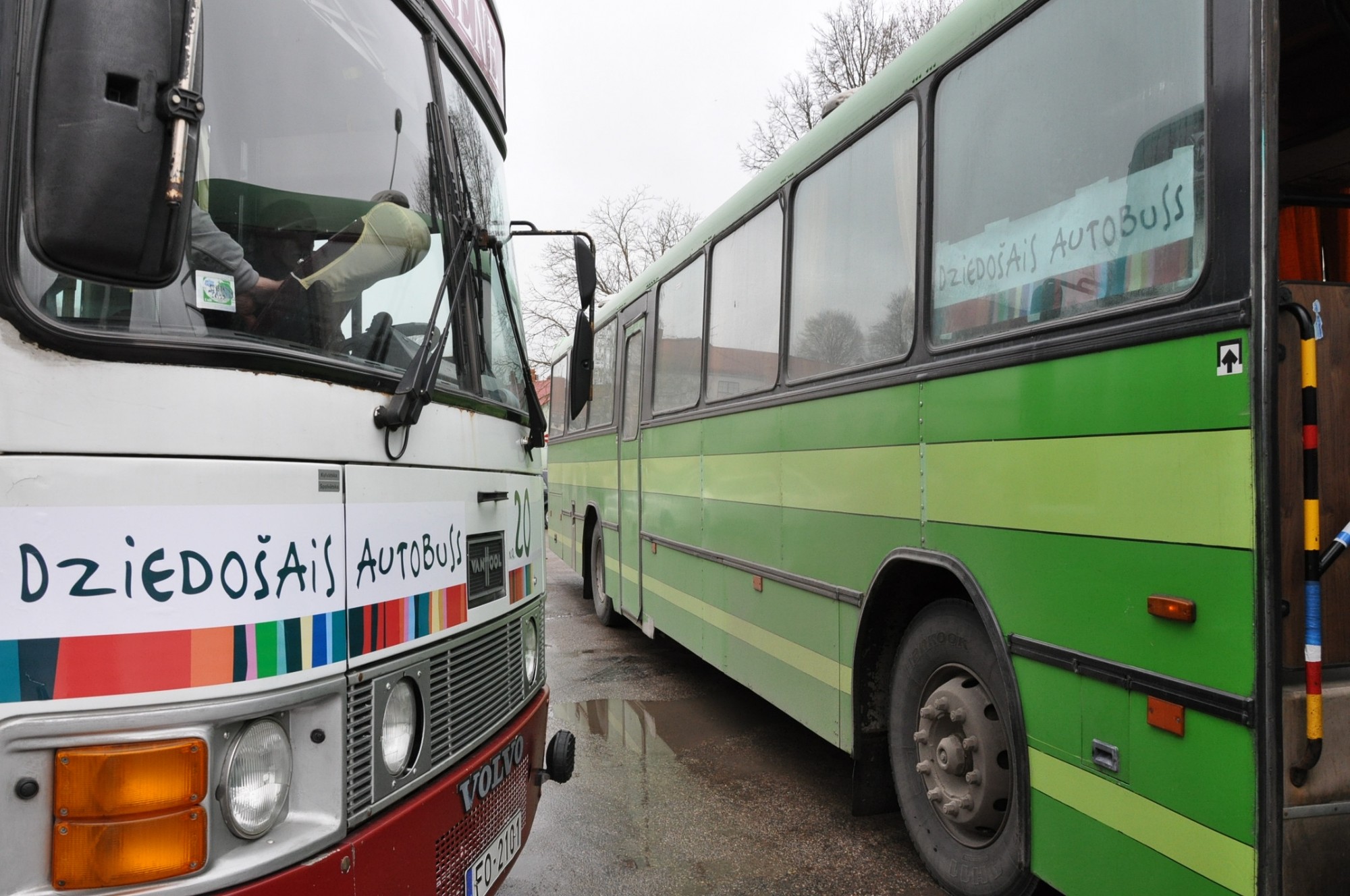 Dziedošajiem autobusiem pasažieru netrūkst