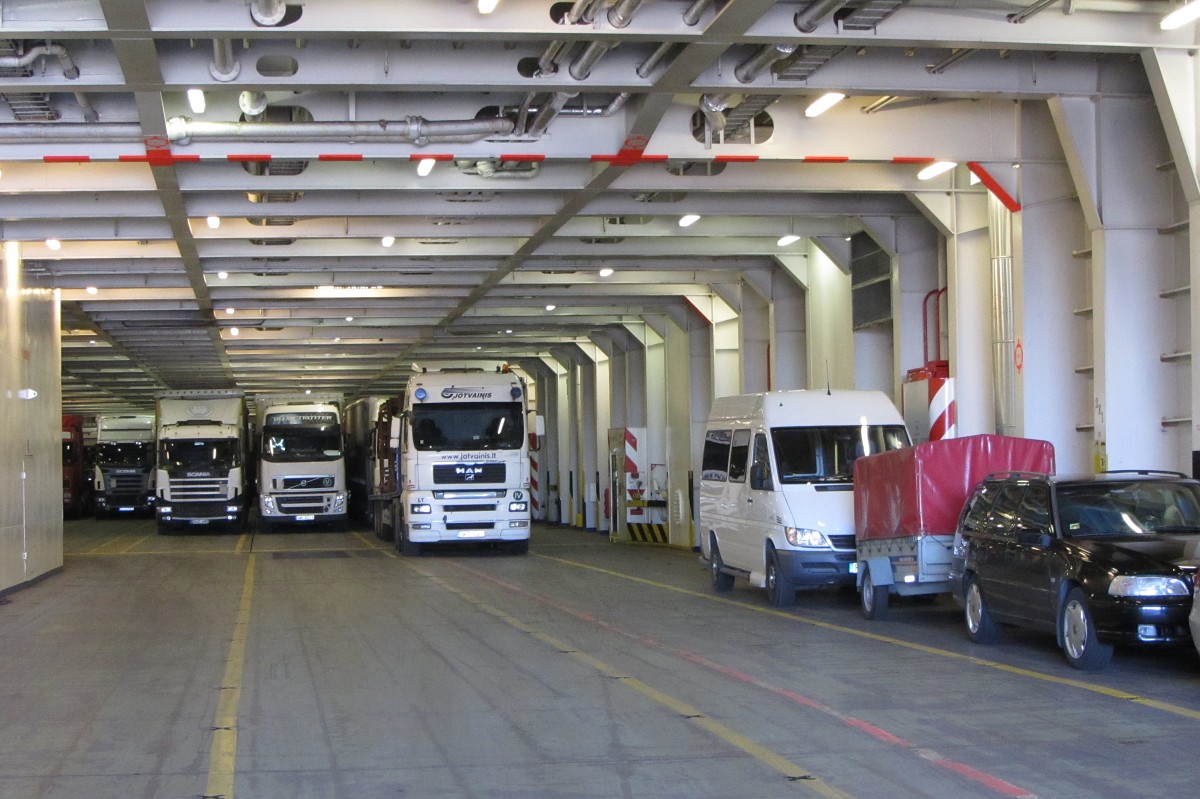 Baltkrievijas pilsonis caur Liepājas ostu mēģina ievest Vācijā nozagtu auto