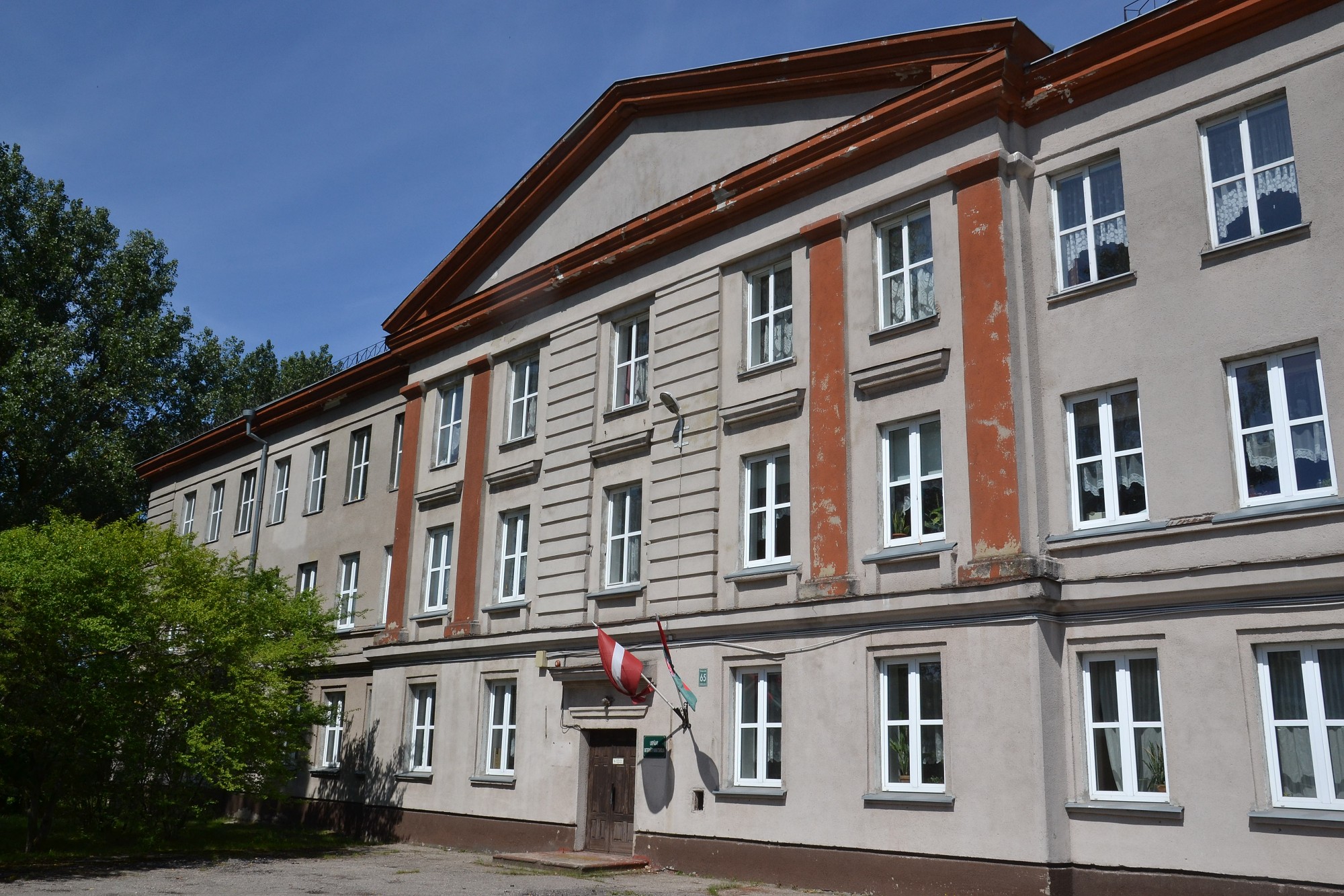 Virza internātskolas reorganizāciju