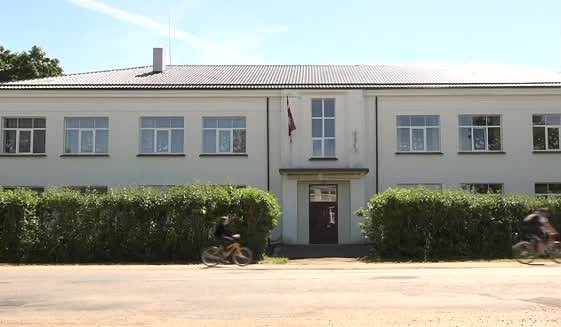 Likvidējamajā Gramzdas pamatskolā veidos pansionātu