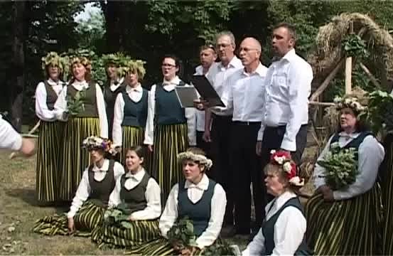 Arī Durbē izdzied gadsimta garāko līgodziesmu