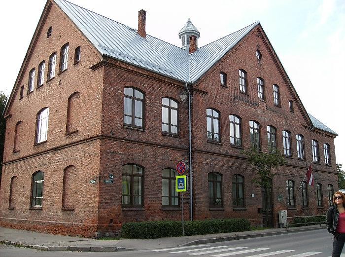 Internātpamatskola iegūst attīstības centra statusu