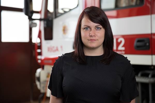 Inta Palkavniece: Pamanot dūmus, ikvienā gadījumā jāziņo ugunsdzēsējiem!