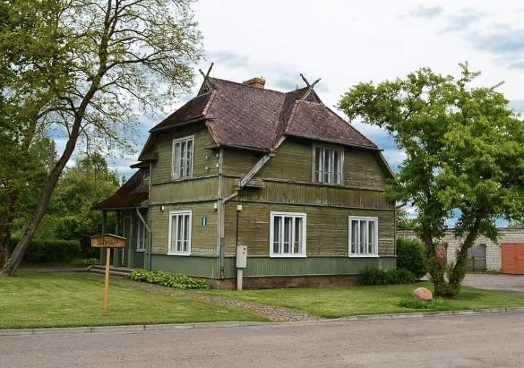 Atjauno Cīravas senlietu krātuvi