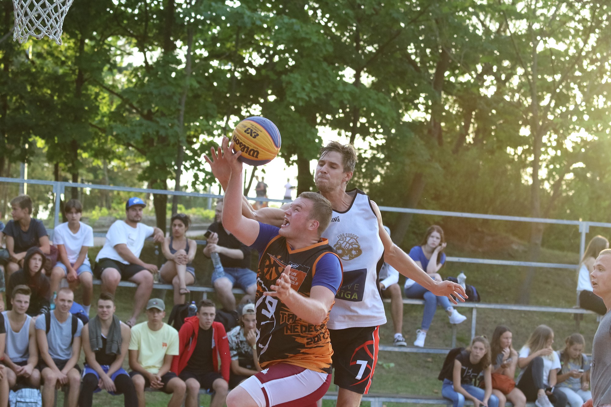 Noskaidro labākos ielu basketbolā