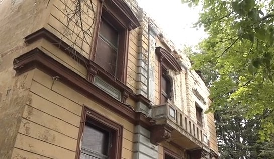 Liepājā samazinās graustu skaits