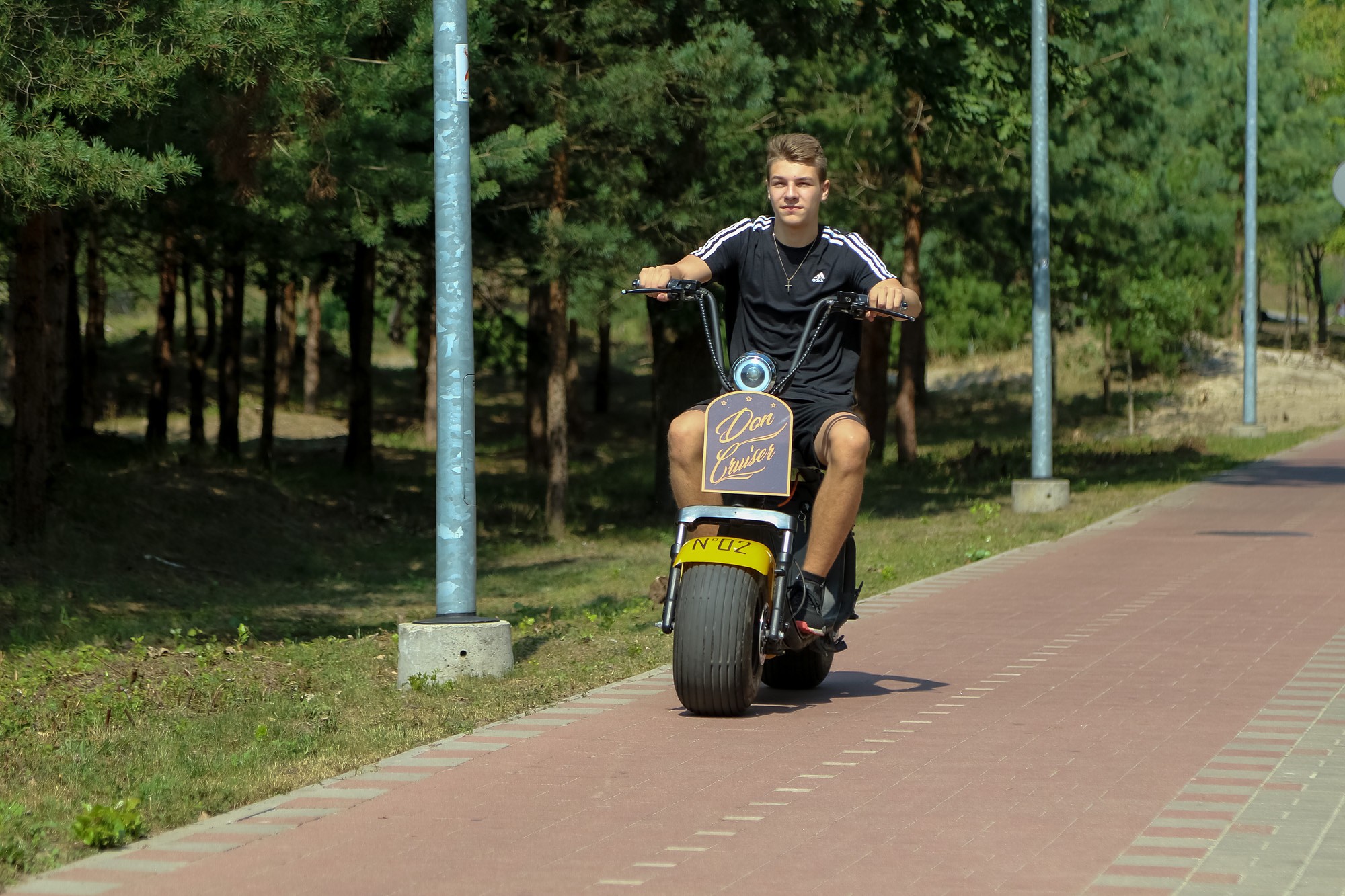 Ietves un veloceliņi nav sacīkšu trase!