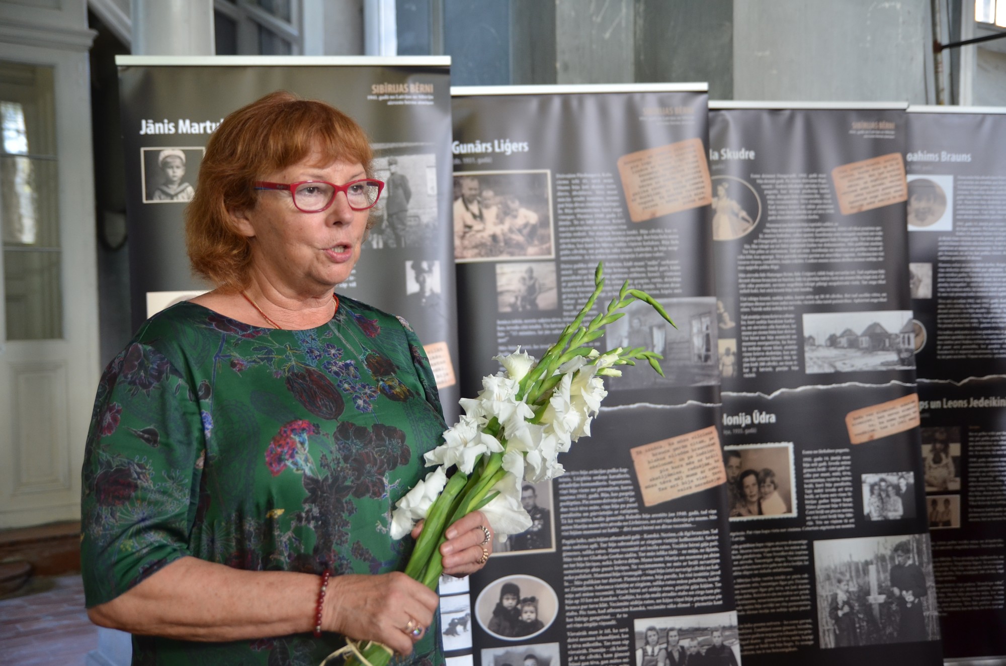 Rāda dzīvo atmiņu stāstu