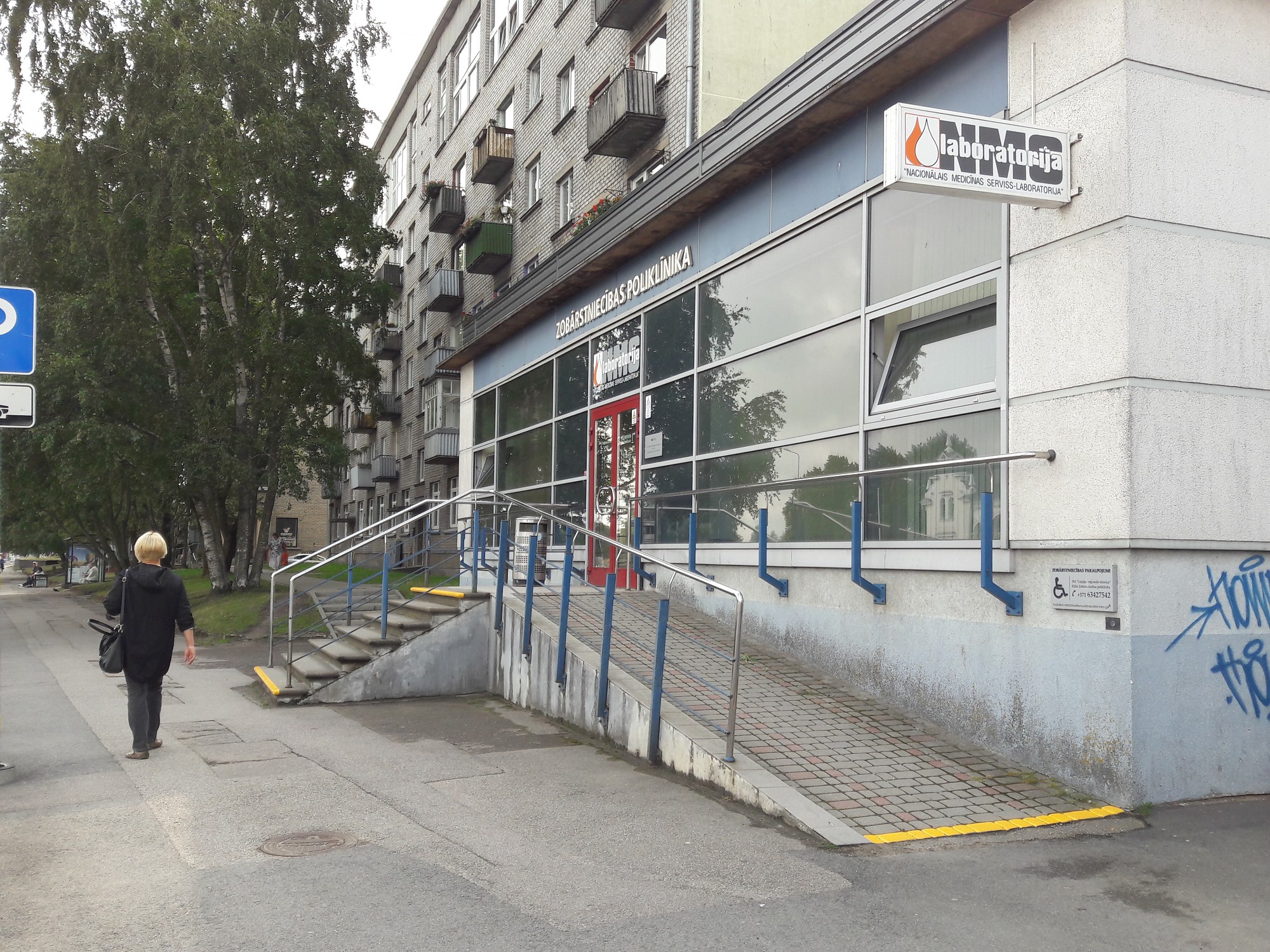 Sāpošiem zobiem gaisma tuneļa galā vēl nespīd