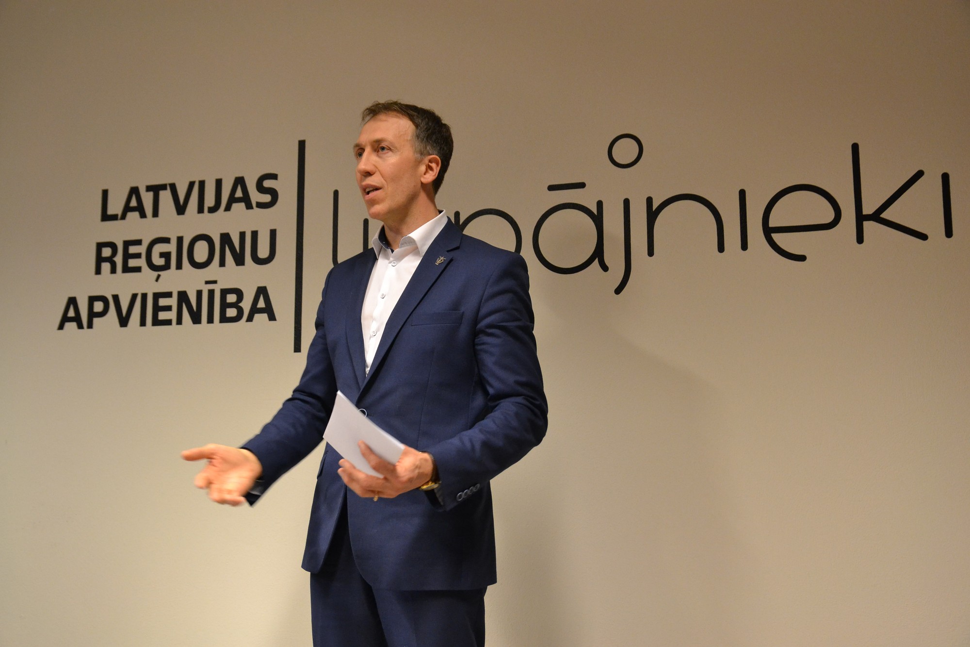 Lūdz izmeklēt Točelovska darbību