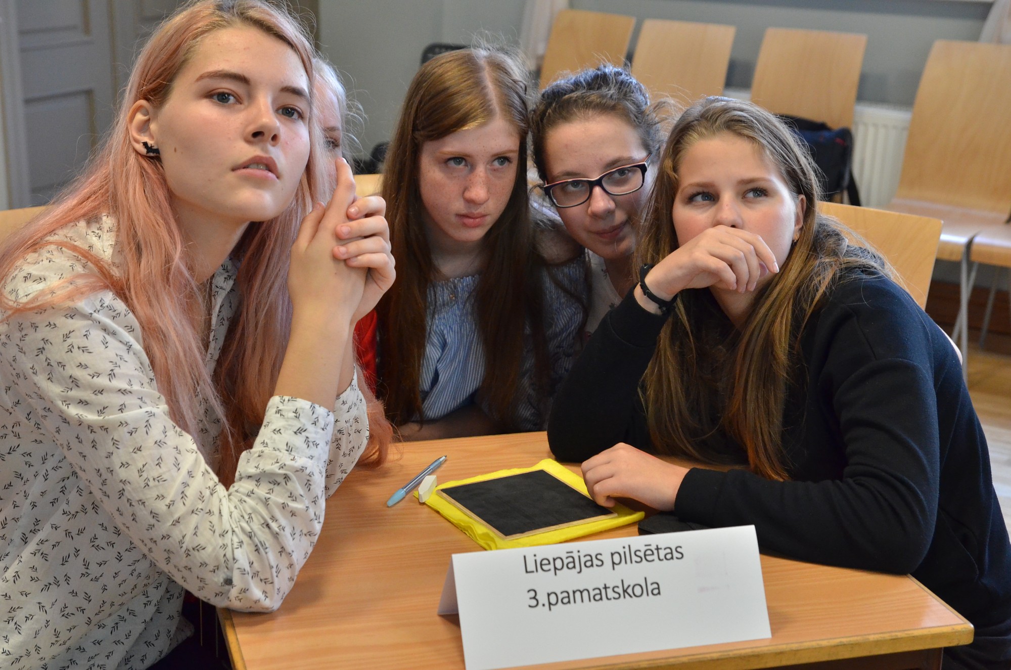 Skolēni sacenšas dzīvesziņu konkursā