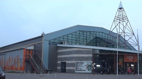 Ledus halles ieplīsušais ledus – loģisks iznākums, novecojušo iekārtu dēļ