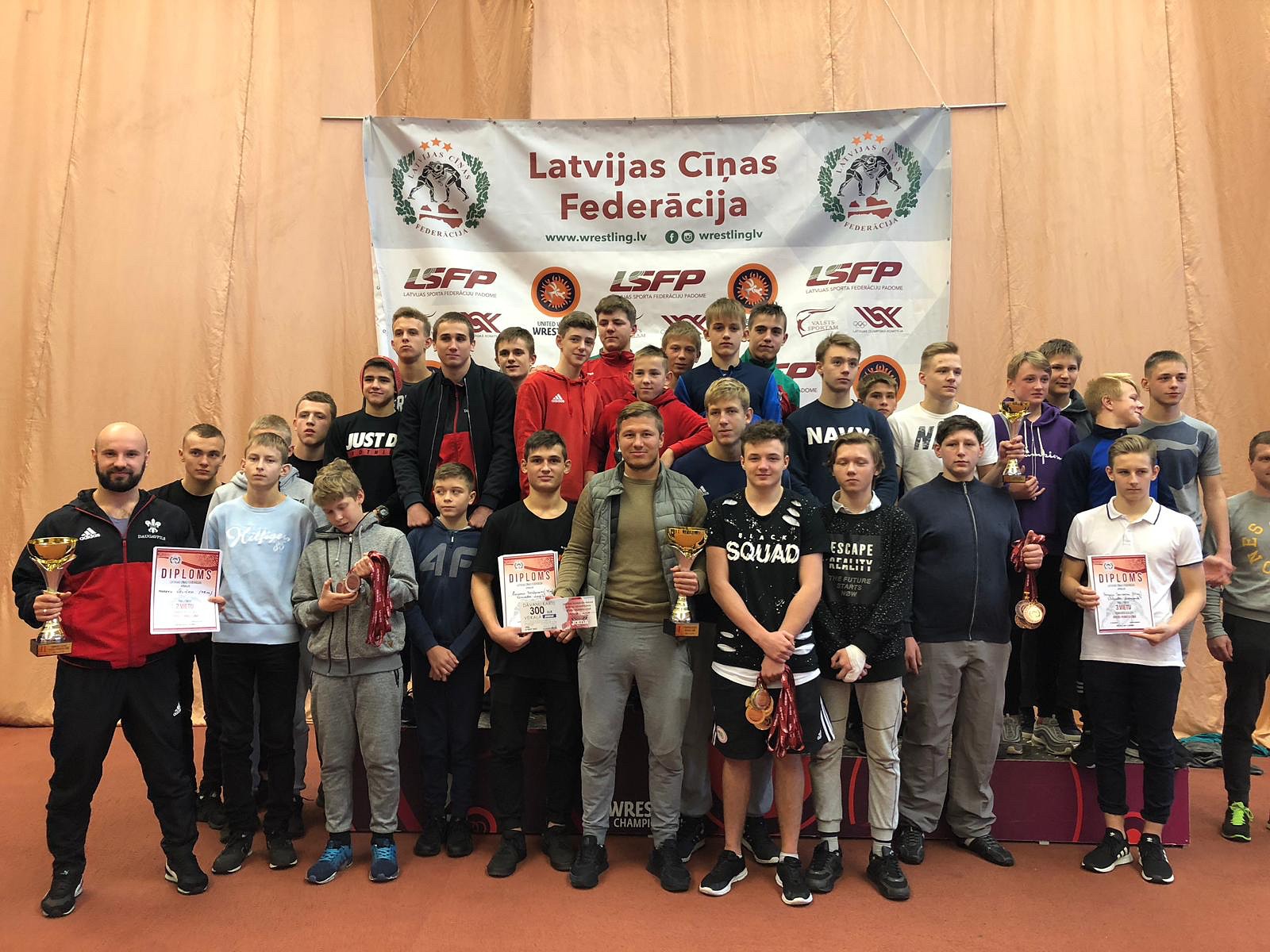 Liepājas Kompleksās sporta skolas cīkstoņiem Latvijas kauss