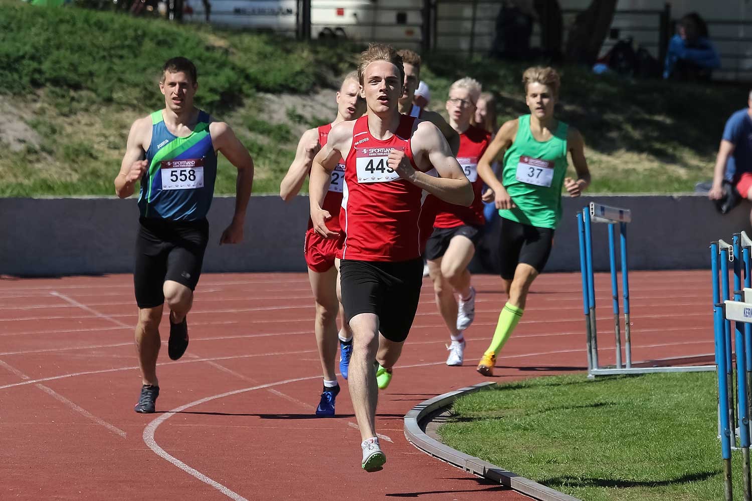 Papildināts – Daugavas stadionā skries Stundas skrējienu