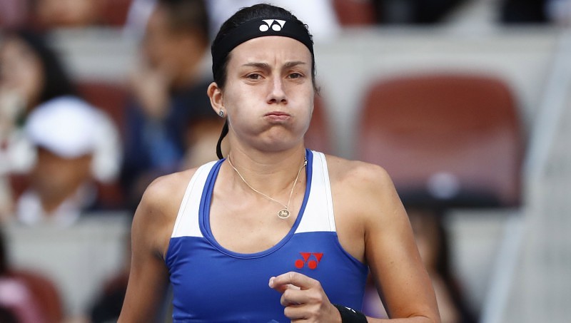 Sevastova grupā ar Mugurusu un mājinieci Džanu