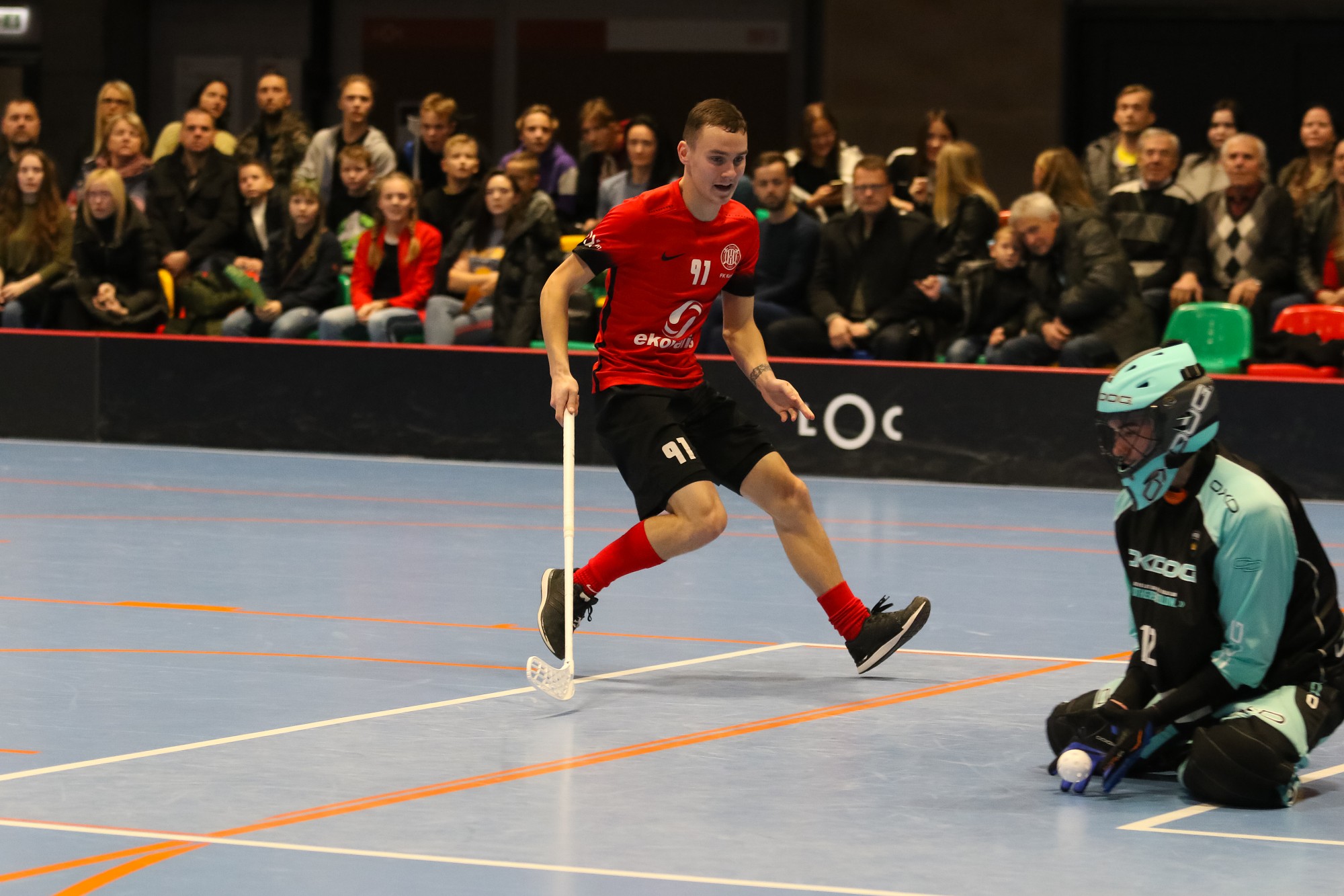 Florbola trillerī triumfēja čempioni
