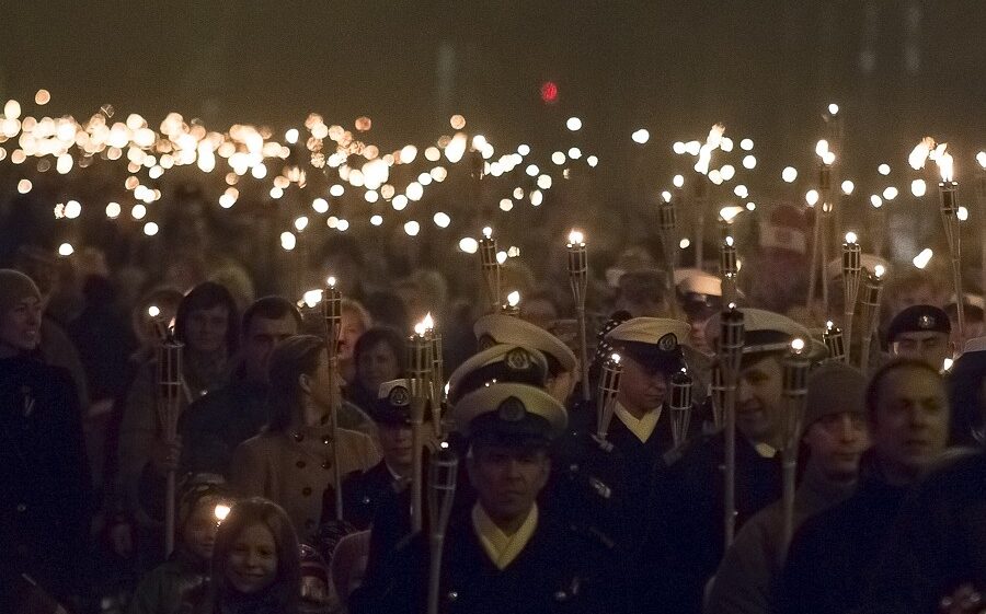 Lāčplēša dienas pasākumu norises vietās plānoti satiksmes ierobežojumi