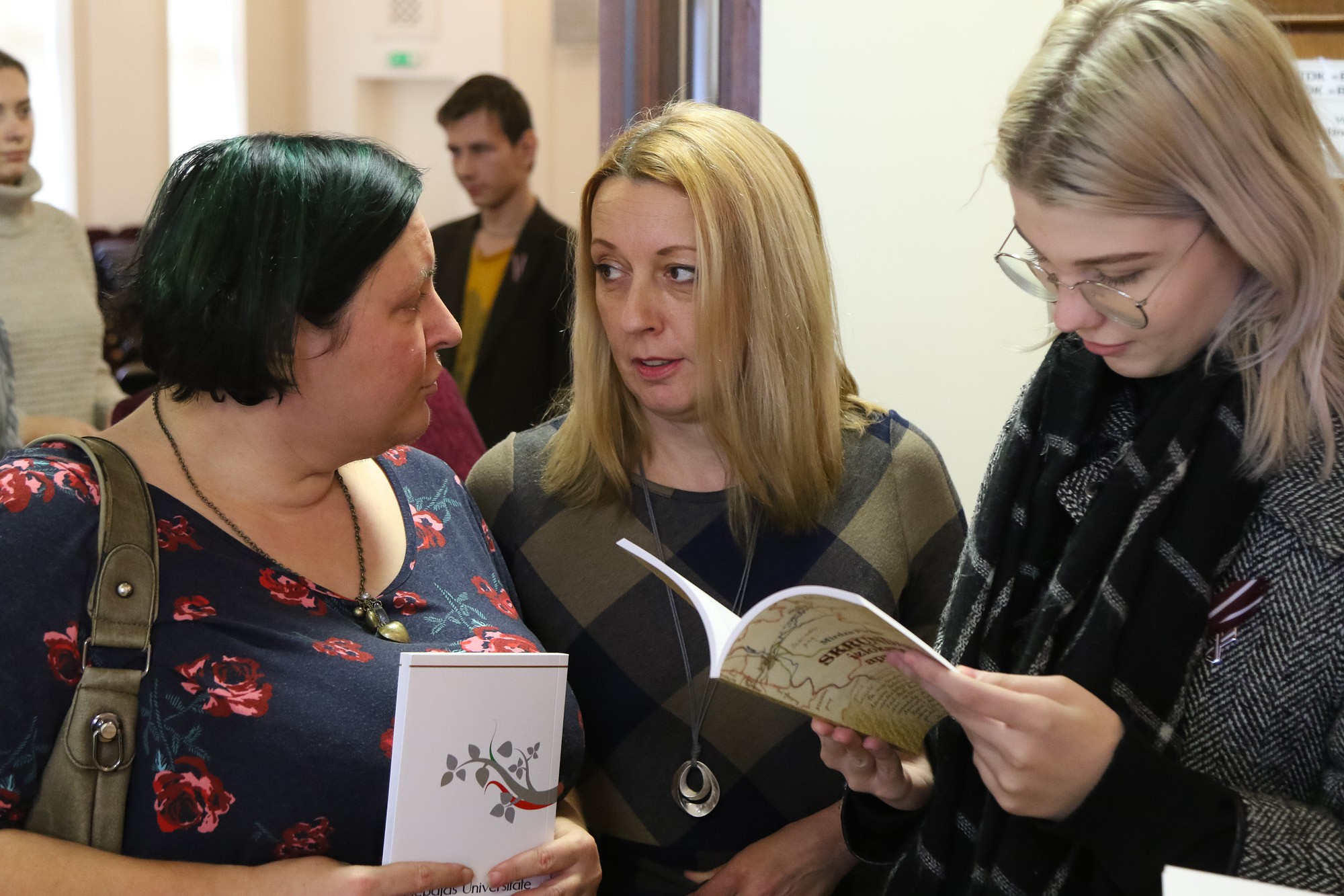 Starptautiskā konferencē diskutē valodnieki