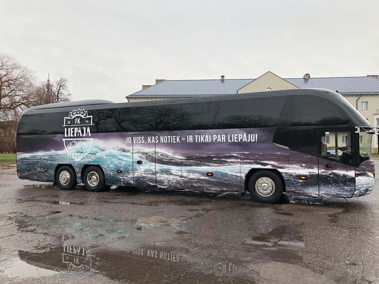 FK “Liepāja” sakārto medicīnu un transportu