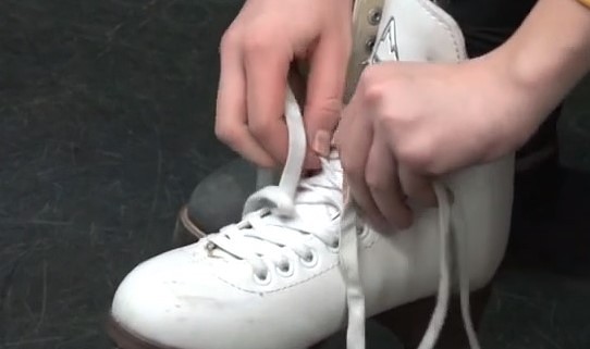 Daiļslidošanā trenē arī bērnus ar īpašām vajadzībām