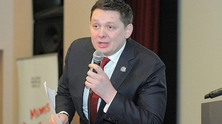 Kaimiņš piedāvā Kariņam neņemt valdībā ne Gobzemu, ne arī ministru amatos jau pabijušos politiķus no “vecajām varas partijām”