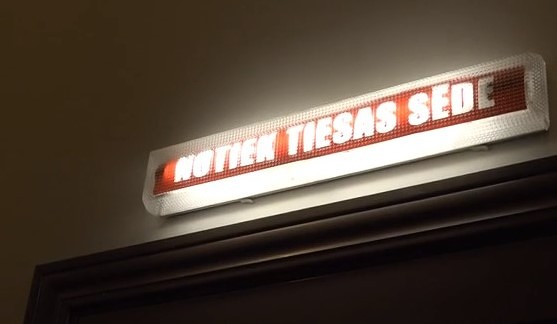 Sašautais autobusa vadītājs tiesā cenšas noskaidrot lodes materiālu