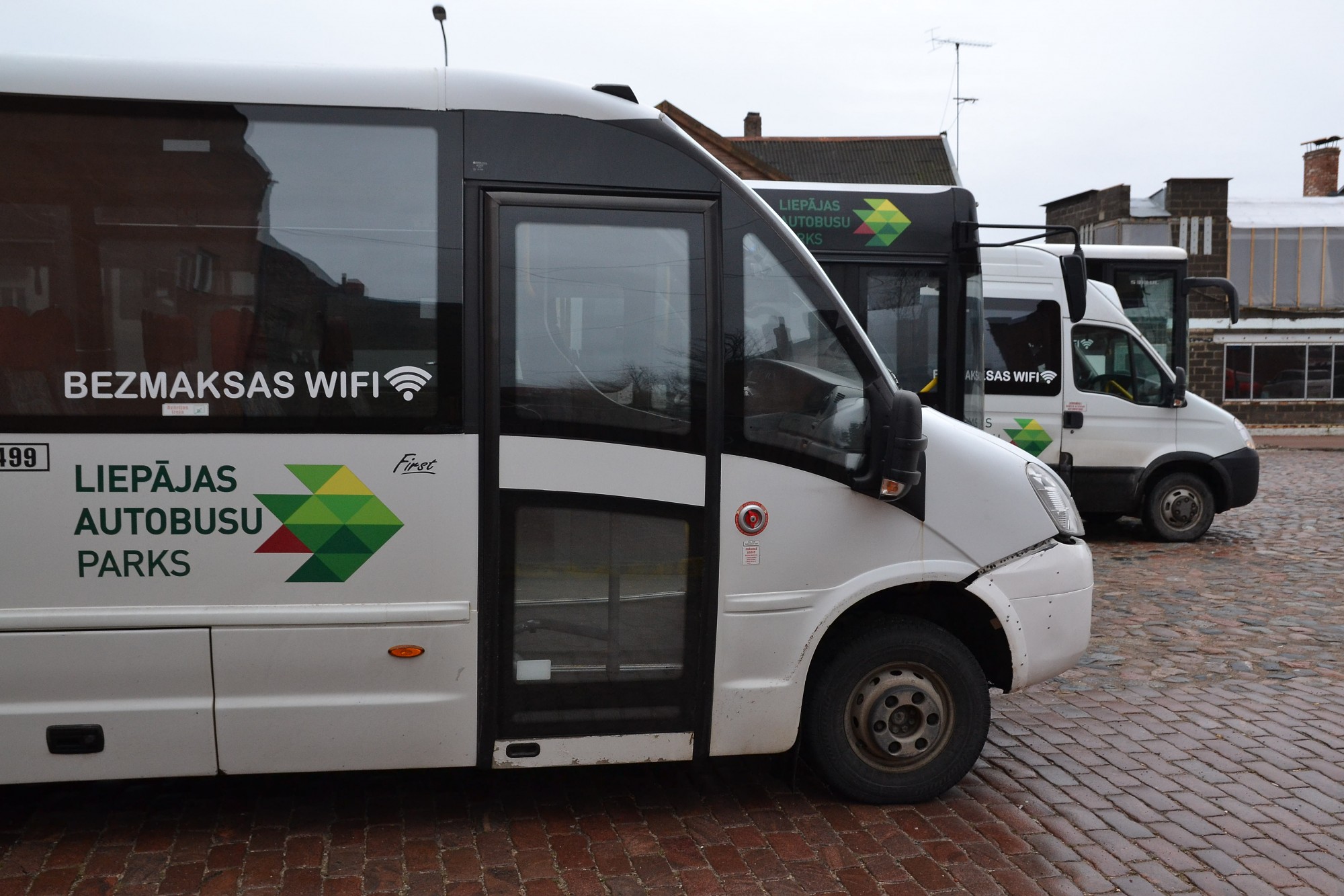 Autobusos joprojām mēdz neizsniegt biļetes