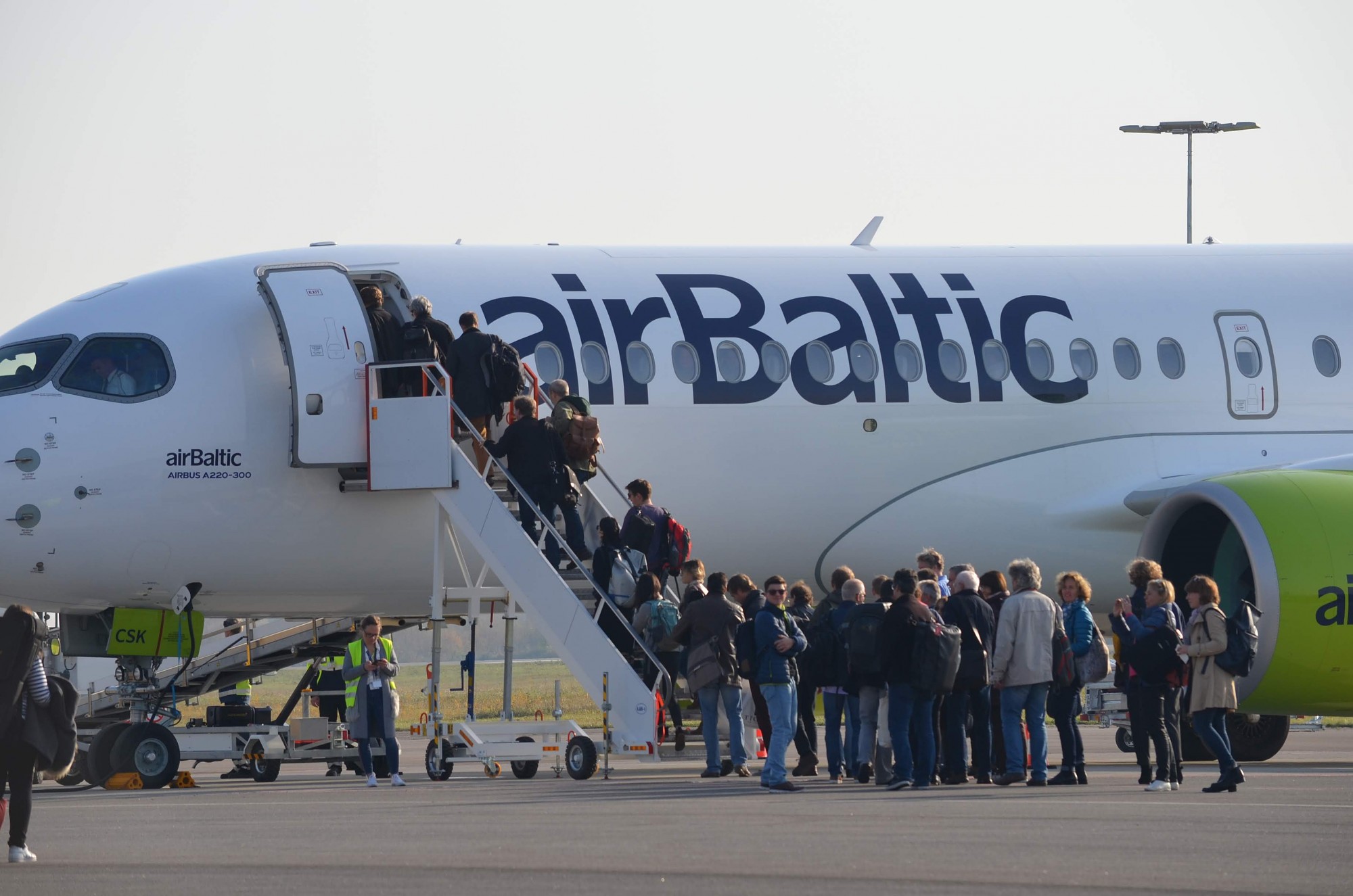 Pieaug apkalpoto pasažieru skaits Liepājas lidostā