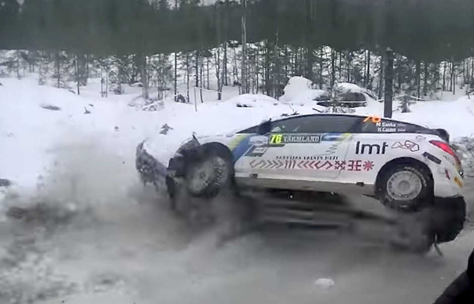 Seska/Caunes ekipāža avarē Zviedrijas rallijā