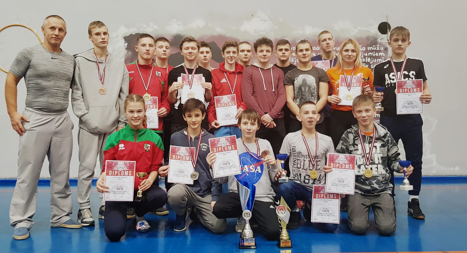 Cīkstoņu komandai zelts Latvijas meistarsacīkstēs