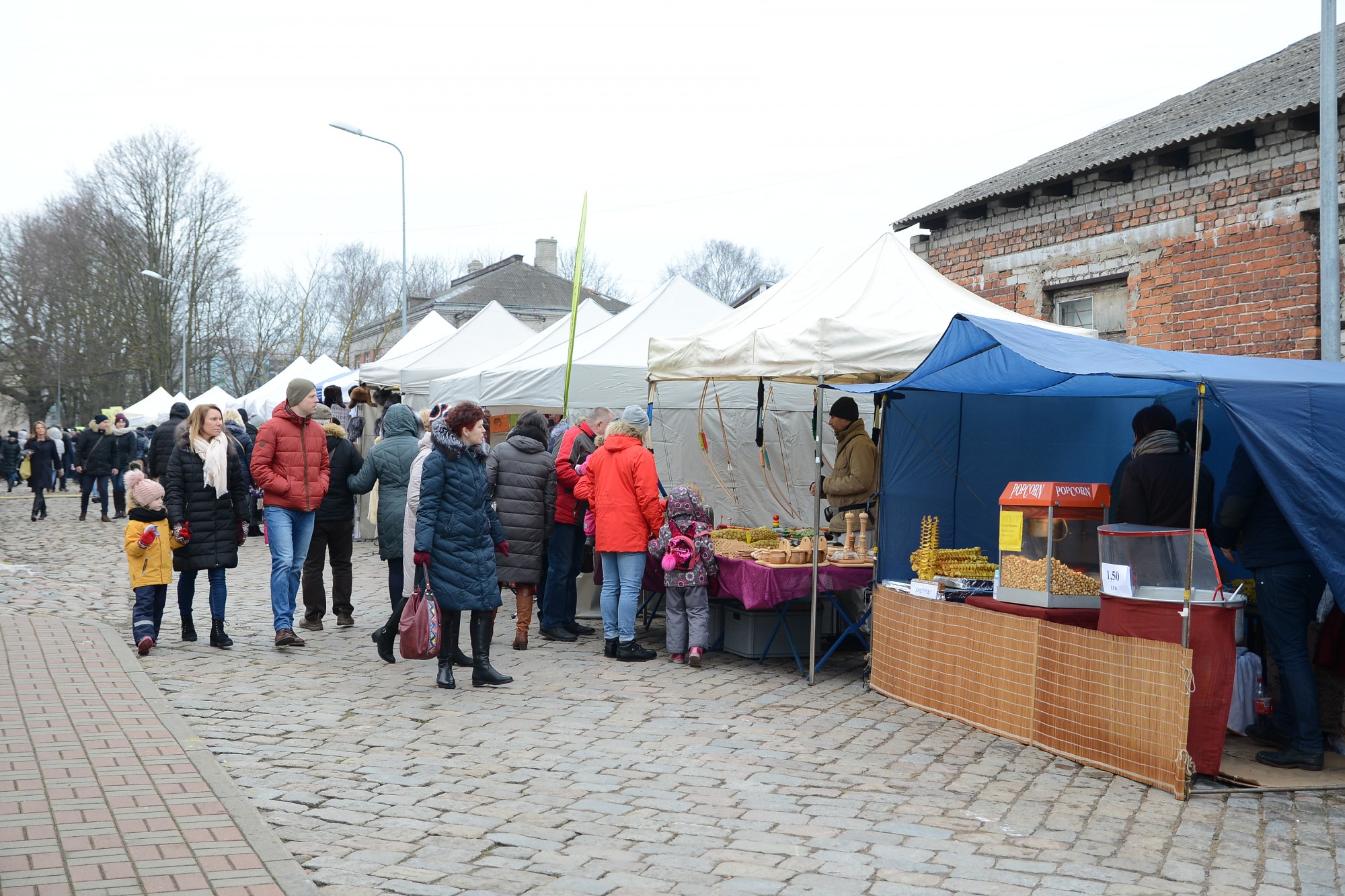 Ziemas festivālā pēc sniega neskumst