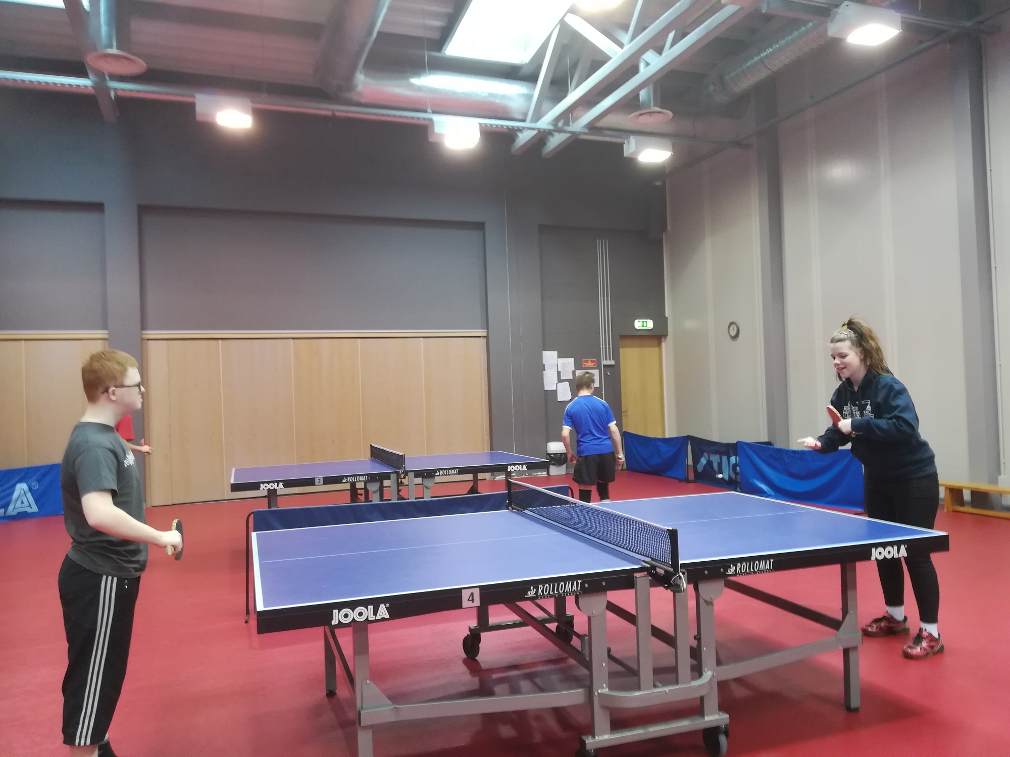 Aizvada pingponga sporta festivālu