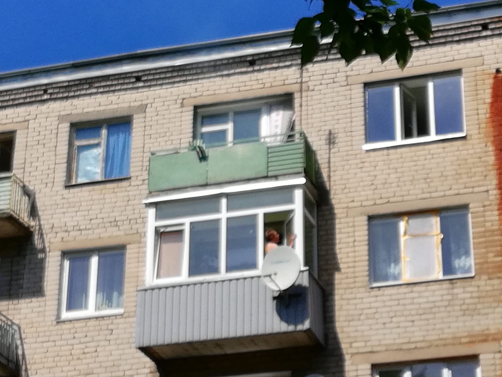 Nepieskatītus atstāj bērnus