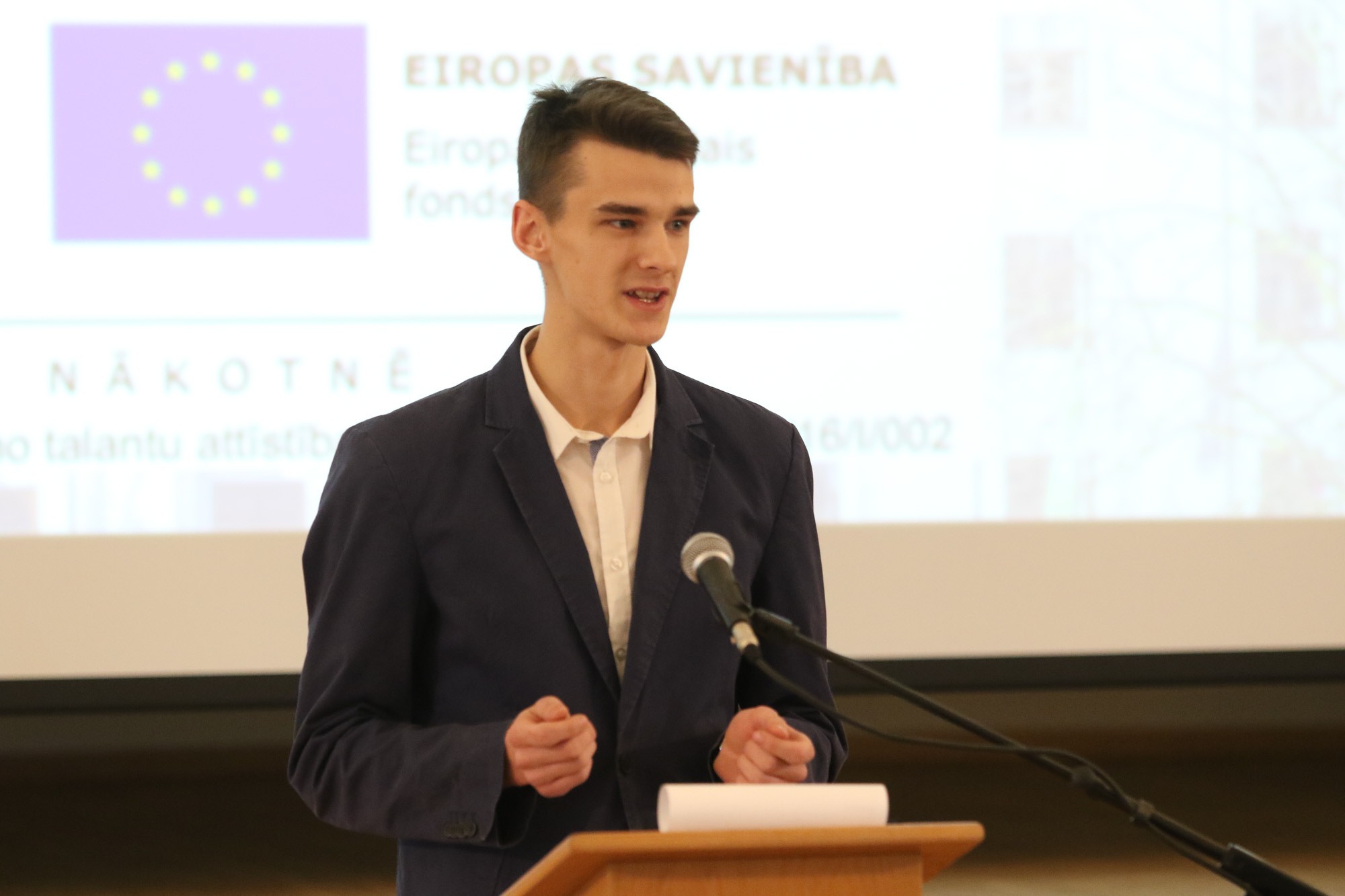 Notiek skolēnu zinātniski pētniecisko darbu Kurzemes konference