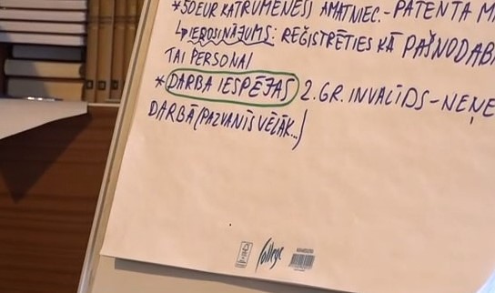 Cilvēki ar invaliditāti pieprasa valdībai labākus dzīves apstākļus