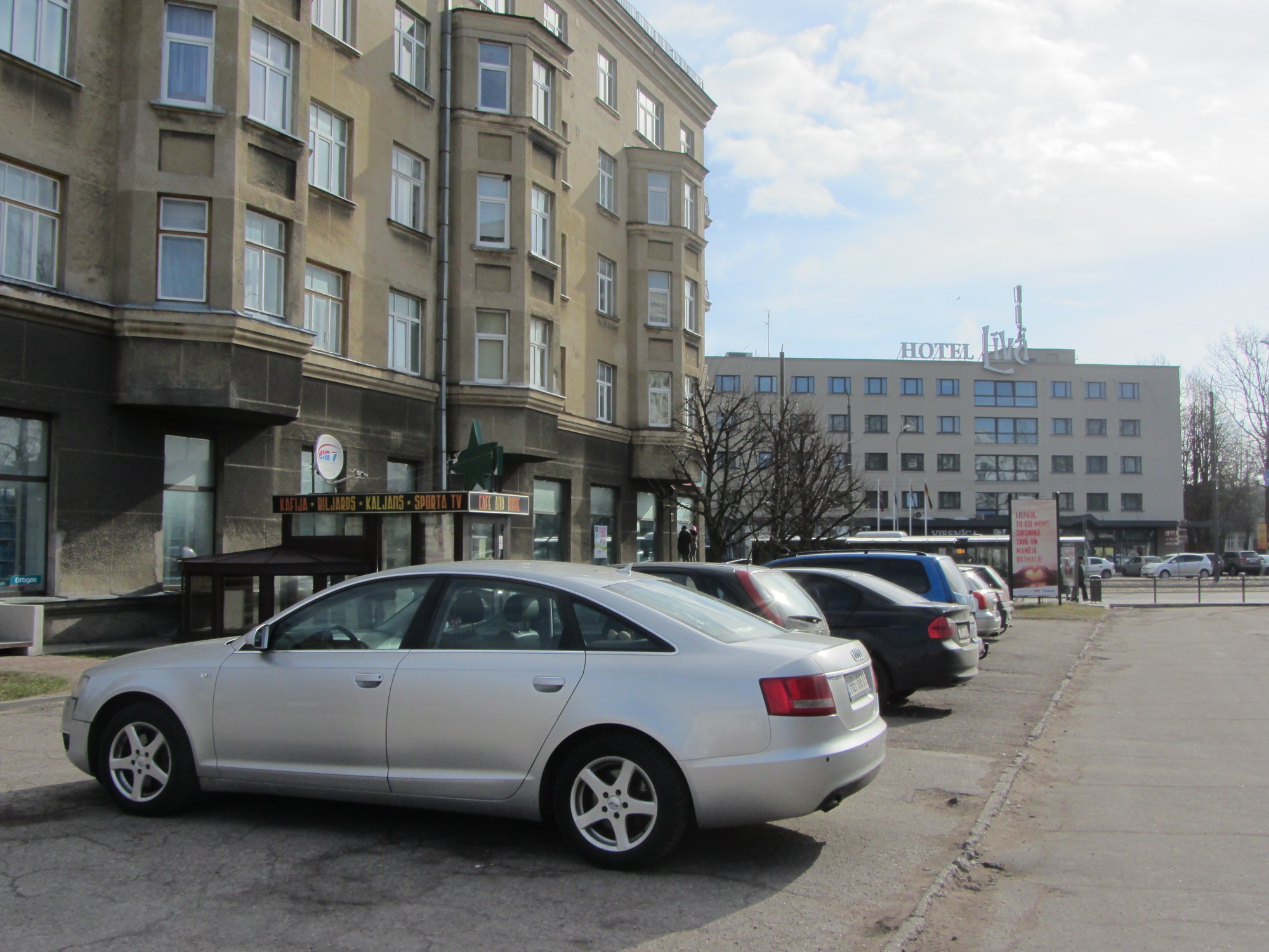 Ne katrā brīvā vietā drīkst novietot auto