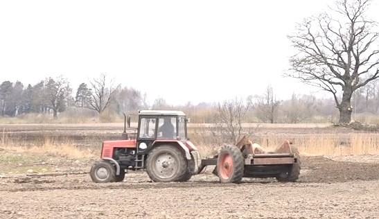 Zemnieku saimniecībās trūkst darba roku
