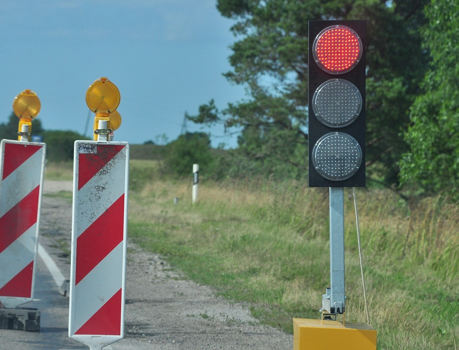 Atjaunos Pāvilostas pievedceļu