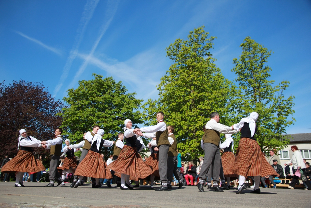 IX tautas deju festivāls un konkurss “Sudmaliņas” notiks arī Liepājā